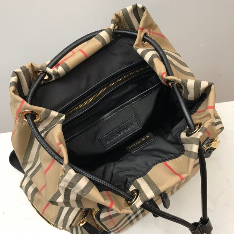 Ziva's Charm handbag – product shot (one versatile size)