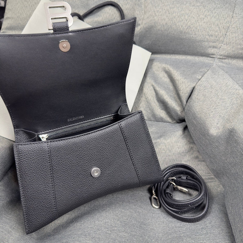 Zivas Charm Polished Finish Statement Handbag (Polished Everyday Piece) – Interior View