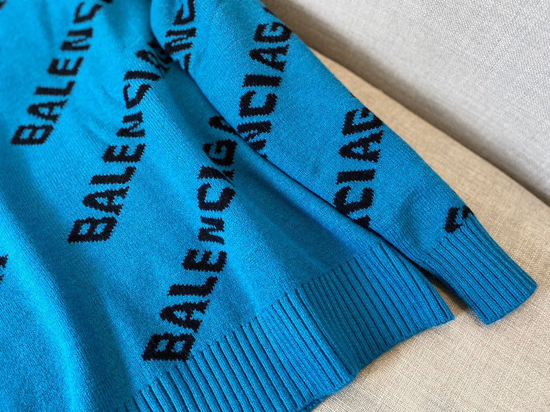 Texture and finish detail of Balenciaga luxury piece style No.270