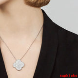 Full view of Van Cleef & Arpels unisex jewelry piece