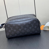  Modern crossbody bag front view