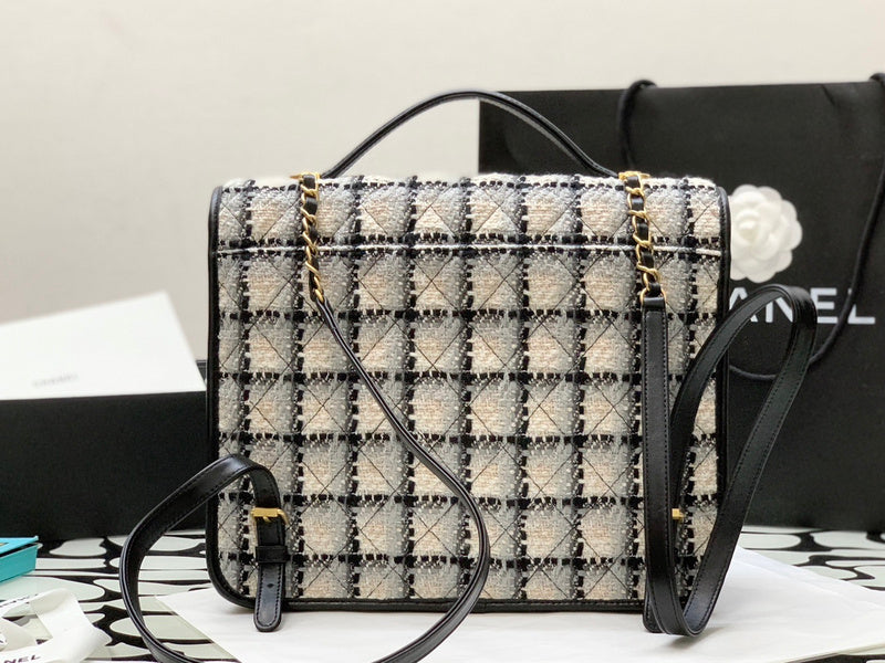  handbag, spacious everyday style, image 2