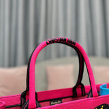 Handle and strap detail of polished modern women's handbag – women's everyday handbag