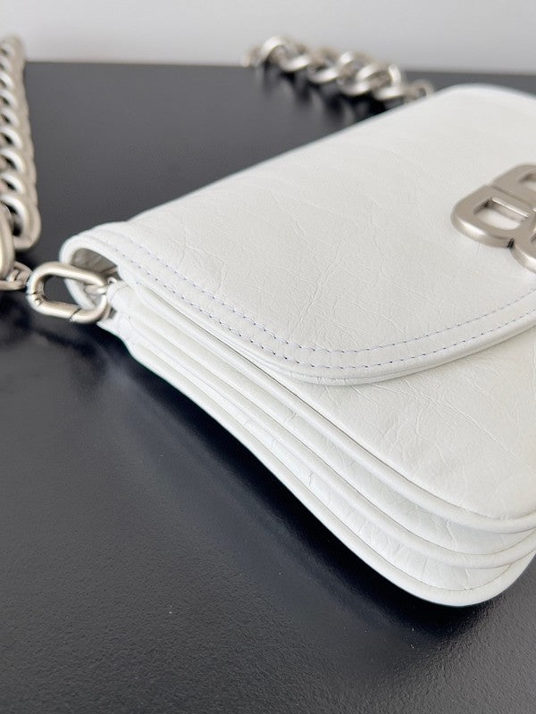 Zivas Charm Timeless Appeal Statement Handbag (Versatile Style Statement) – Interior View