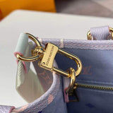 Handle and strap detail of refined premium women's handbag – women's luxury handbag