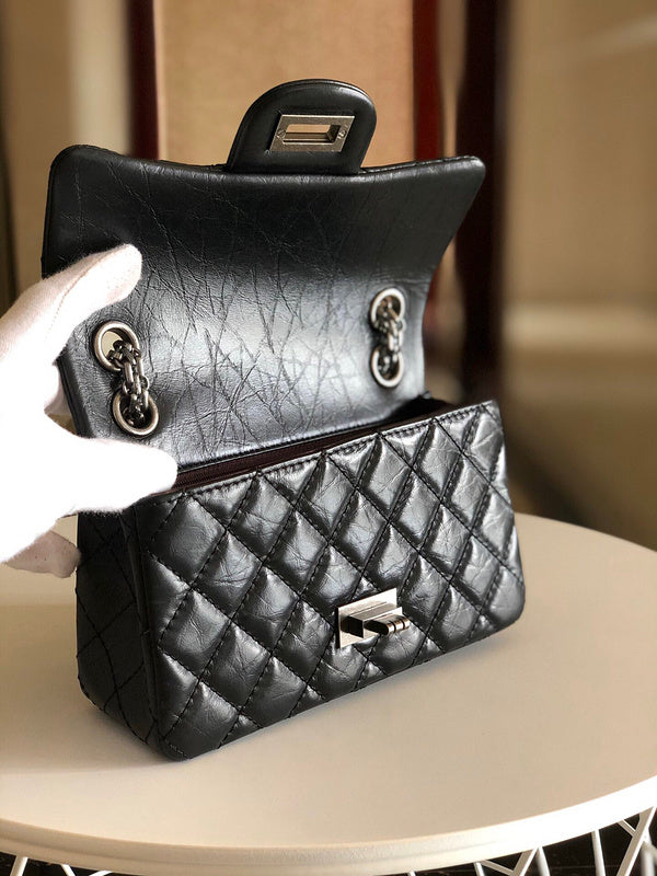  women's handbag, mid design, view 5