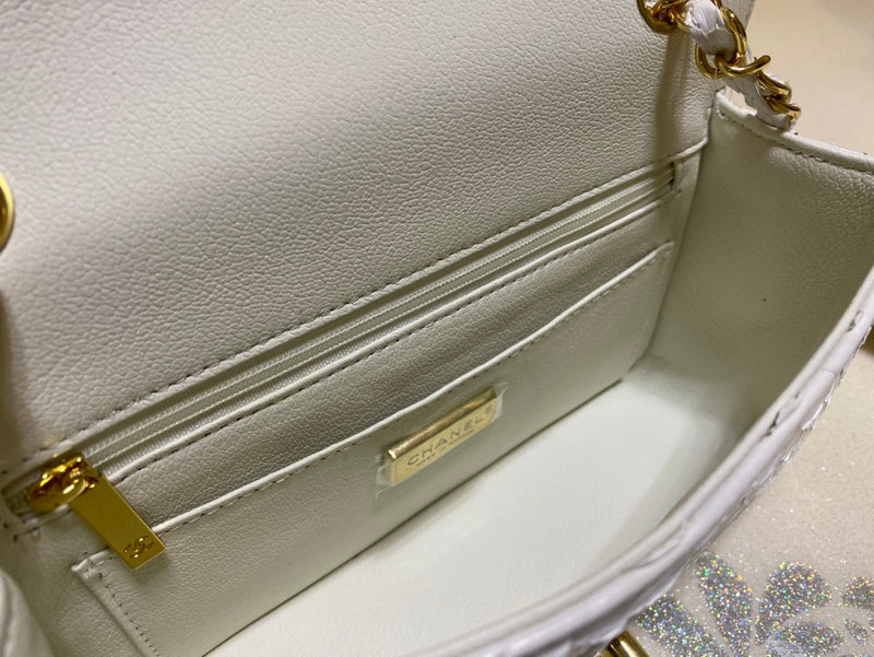 women's handbag, versatile design, view 5
