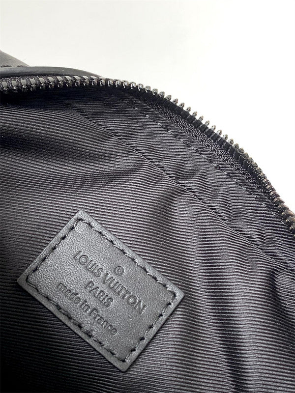  Contemporary carryall bag carried on shoulder 10