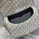Top view of everyday-luxe polished women's handbag – women's designer-style accessory