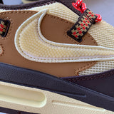 Nike Men's & Women's Designer Low-Top Shoes — Style 197 front view