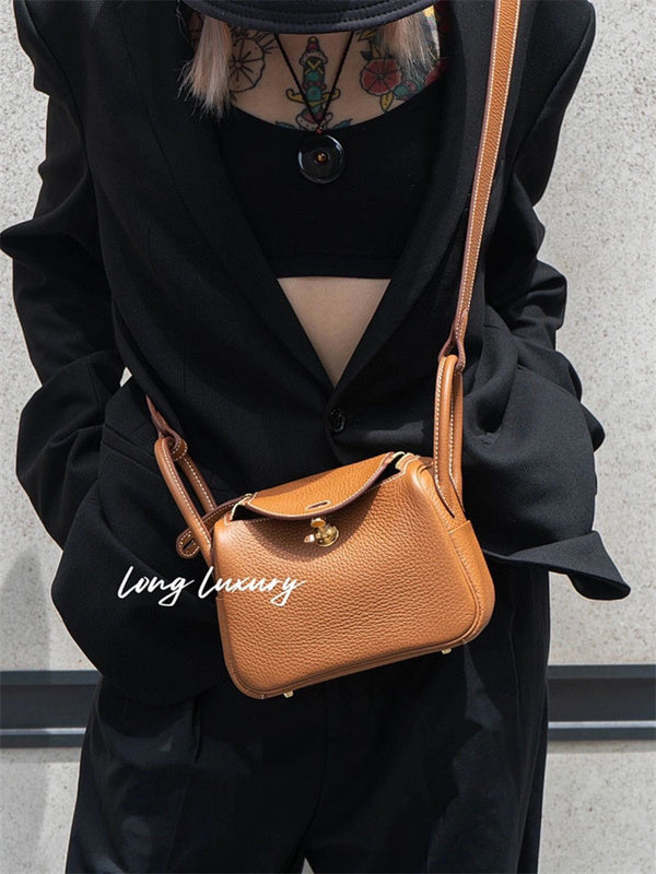 Interior view of sculpted premium bag