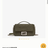 Ziva's Charm handbag – close-up view (24cm*7cm*14.5cm)