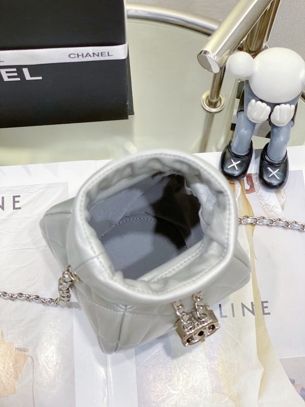  handbag, spacious everyday style, image 10