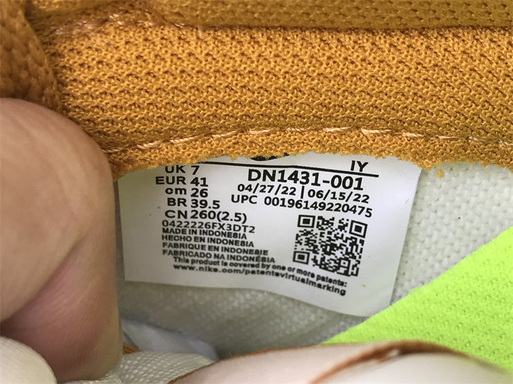 Nike clean off-white luxury sneakers view 10 padded collar comfort