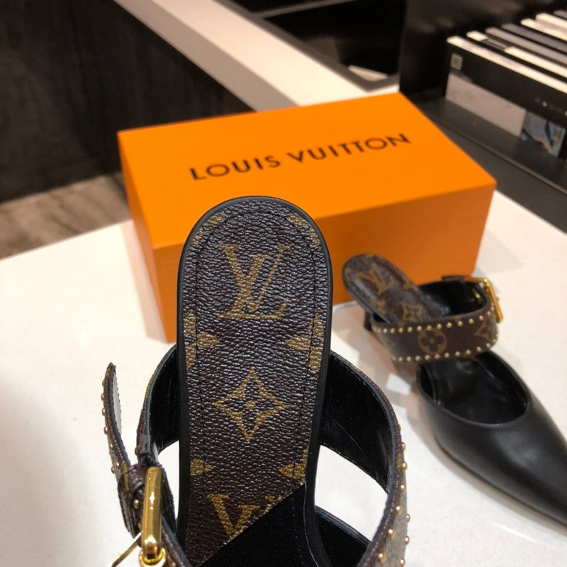 Louis Vuitton shoes Style 203 - back heel detail