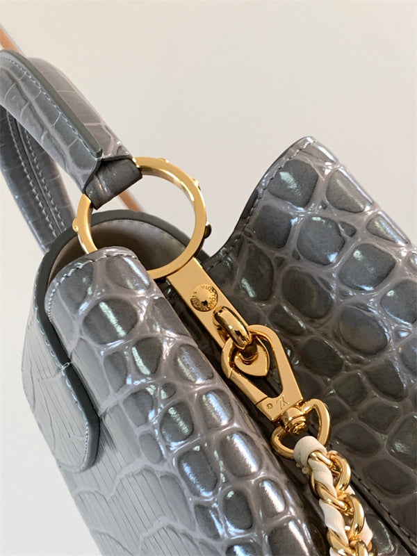  Contemporary structured bag carried on shoulder 16