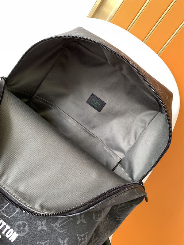  top-handle bag interior and compartment view 9