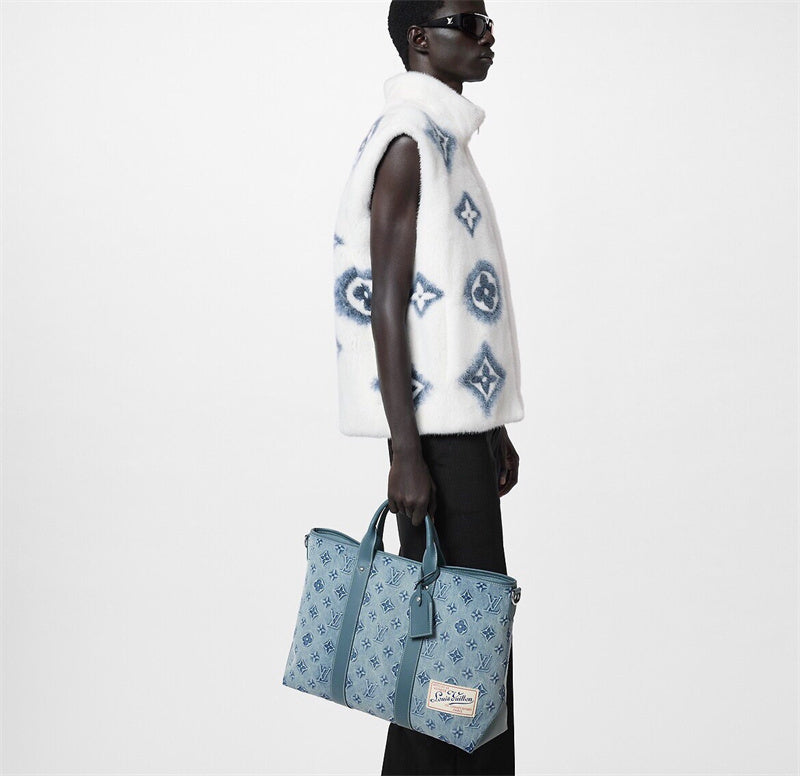  classic structured bag detail view showing craftsmanship 14