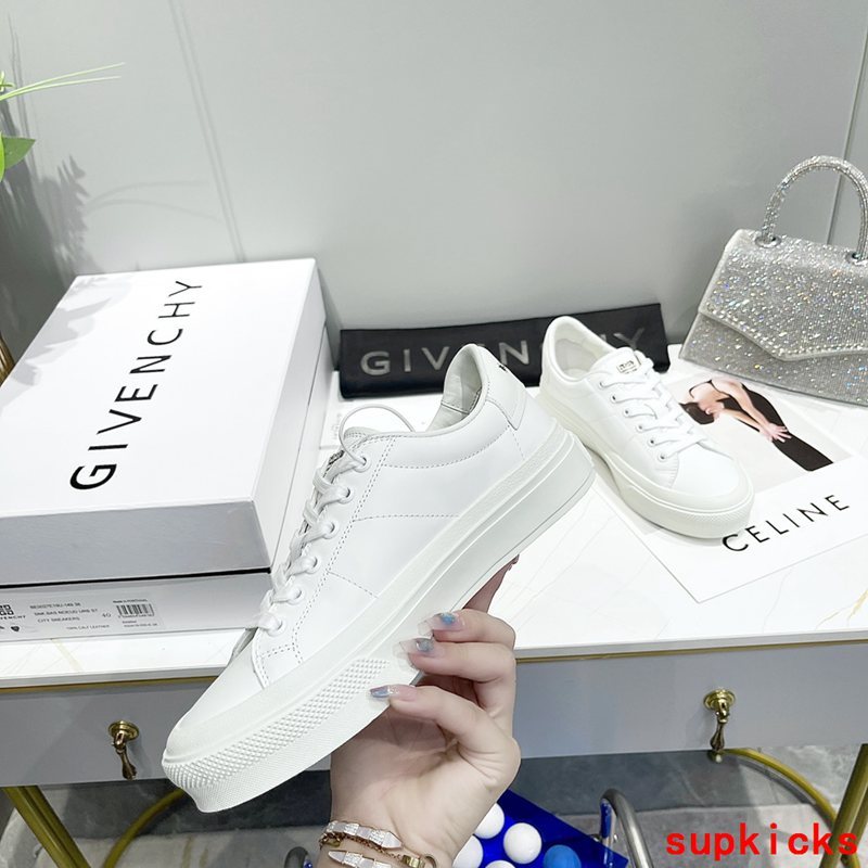 Givenchy shoes Style 051 - top view showing design