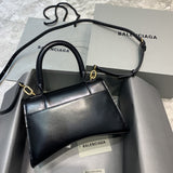 Sleek Premium PU Leather Handbag - Versatile Everyday Design | Women's Premium Handbag #679 - close-up detail shot (image 3) of designer-inspired handbag