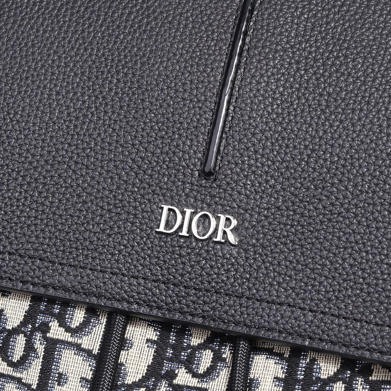 Back view of premium everyday-luxe women's handbag – women's luxury accessory