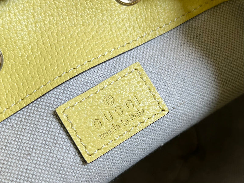 Side profile of modern refined women's handbag – women's luxury handbag