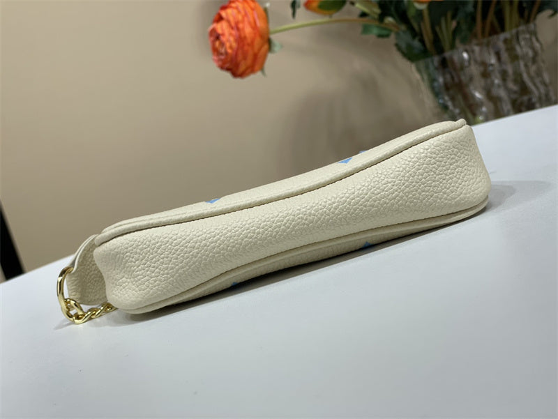  Sophisticated handbag carried on shoulder 10