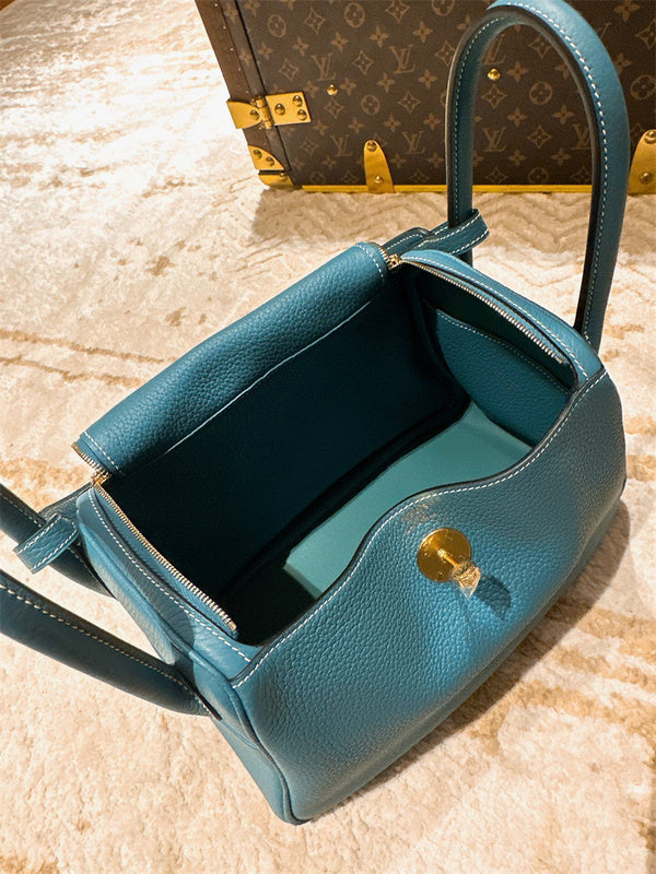 Everyday-Ready bag shown from front angle