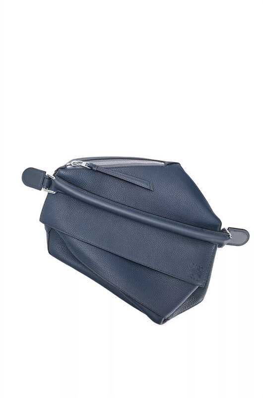 Ziva's Charm handbag – close-up view (36.5cm*19cm*23cm)