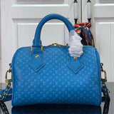  Curated carryall bag front view 19