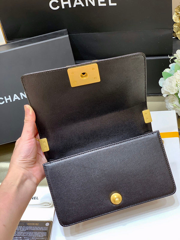  women's handbag, versatile design, view 2
