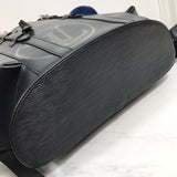 Close-up detail of structured chic women's handbag – women's luxury accessory