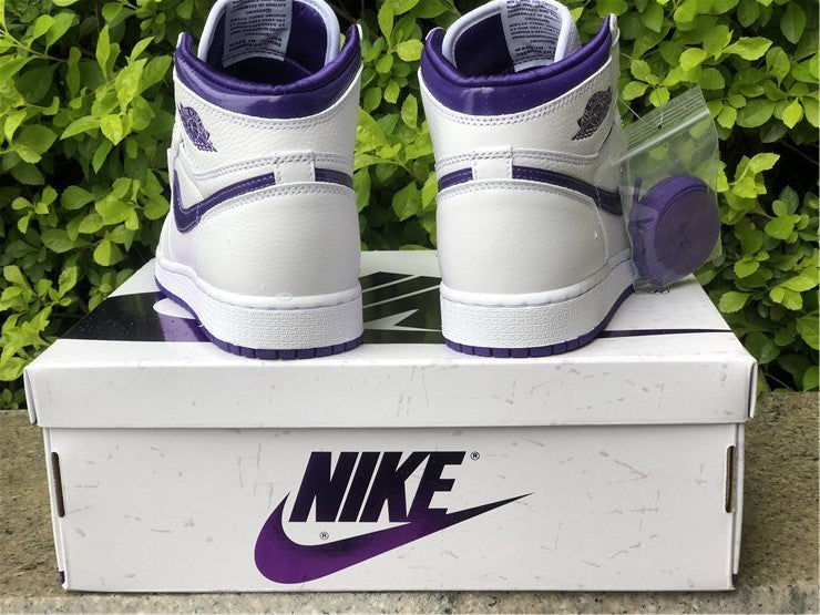 Nike Men's & Women's Premium Casual Sneakers — Style 160 close-up view