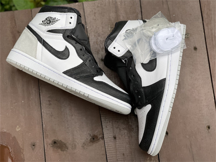 Nike Men's & Women's Iconic Street Trainers — Style 263 detail view