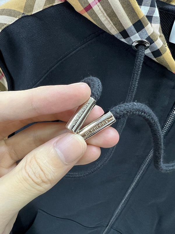 Texture and finish detail of Burberry luxury piece style No.410
