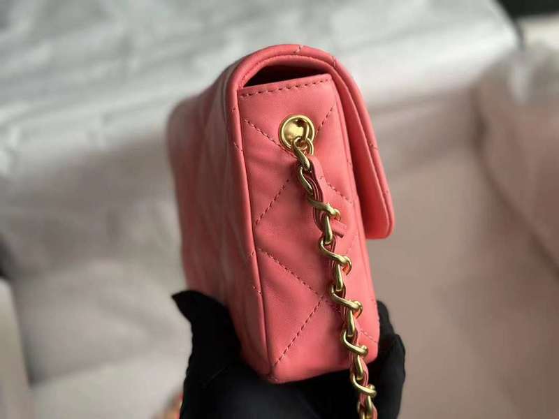 Zivas Charm Modern Minimalist Look Luxury Handbag (Thoughtfully Structured Design) – Interior View