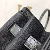  structured bag interior and compartment view 111
