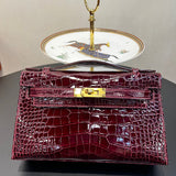 Balanced handbag styled for everyday wear