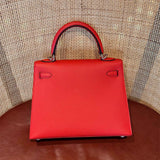  everyday bag interior and compartment view