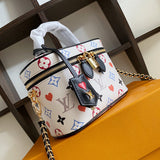 Front view of classic structured women's handbag – women's everyday handbag