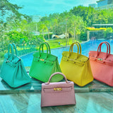  shopper bag interior and compartment view