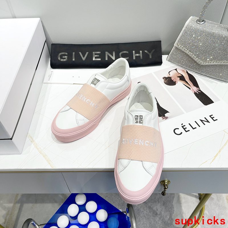Givenchy shoes Style 092 - close-up of elevated everyday design
