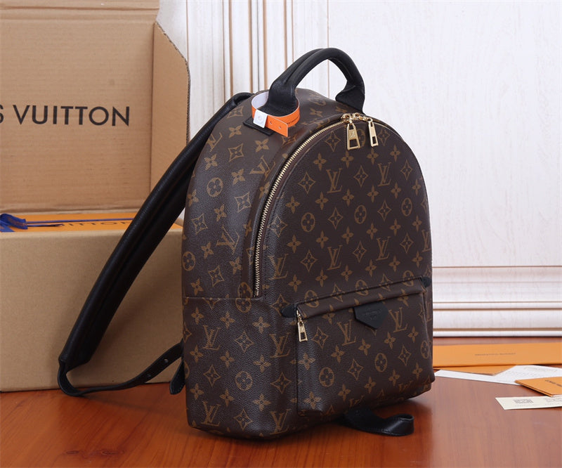  tote bag interior and compartment view