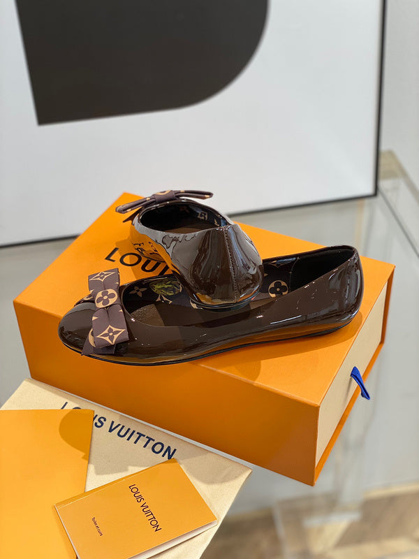 Louis Vuitton shoes Style 303 - front view, premium leather craftsmanship (alternate angle)