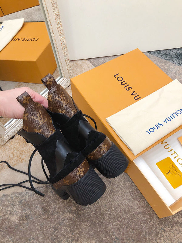 Louis Vuitton shoes front view designer style