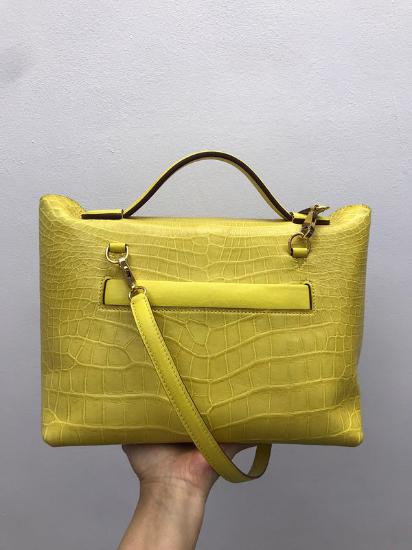 Elegant handbag styled for everyday wear