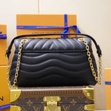 Close-up detail of structured premium women's handbag – women's luxury accessory