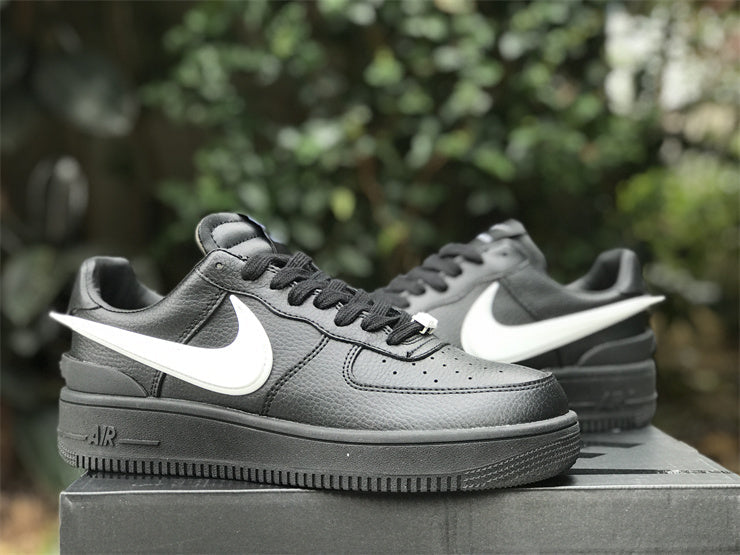 Nike fresh white-and-black luxury sneakers view 4 signature lace-up style
