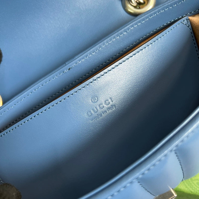 Side profile of modern refined women's handbag – women's everyday handbag