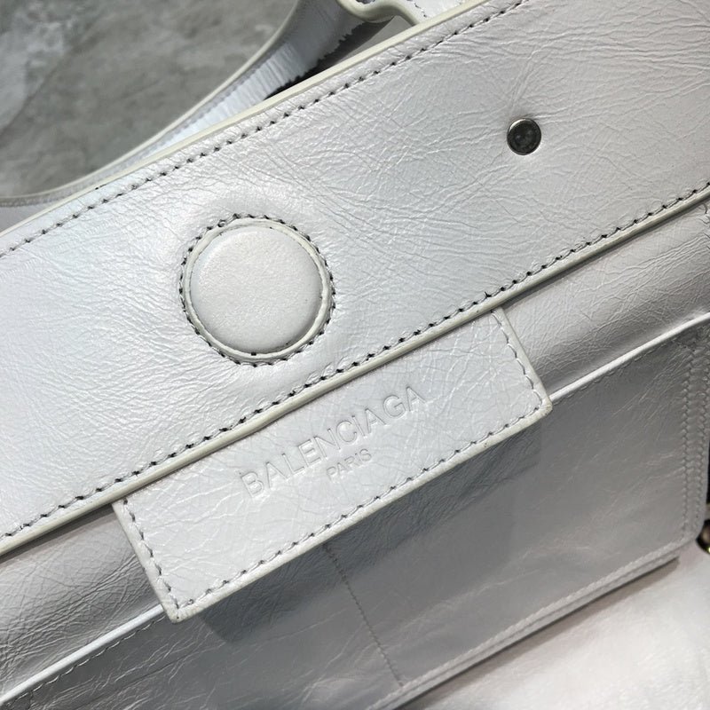 Statement Faux Leather Handbag - Smooth Faux-Leather Exterior | Women's Premium Handbag #638 - texture close-up (image 9) of designer-inspired handbag